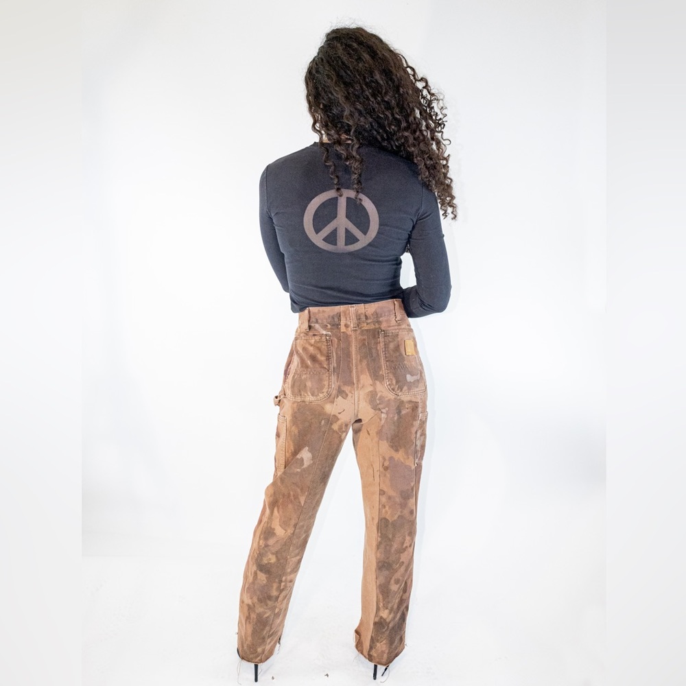 SOLD! Moschino Black long sleeve peace tshirt